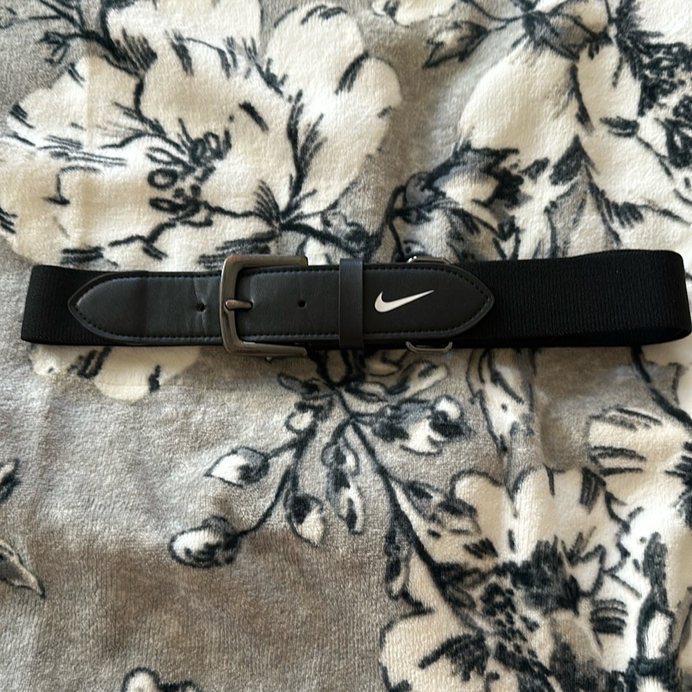 Nike Softball/Baseball belt.